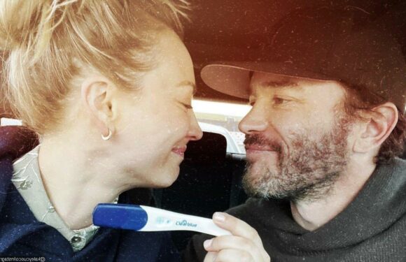 Kaley Cuoco Expecting Baby Girl With Boyfriend Tom Pelphrey