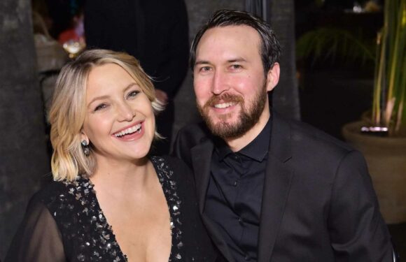 Kate Hudson and Danny Fujikawa's Relationship Is Somehow Both Over-the-Top Adorable *and* Low-Key