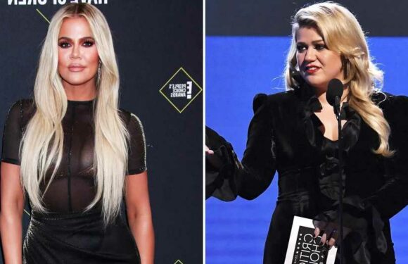 Kelly Clarkson Asks Khloe Kardashian Advice on How to ‘Unlove’ an Ex