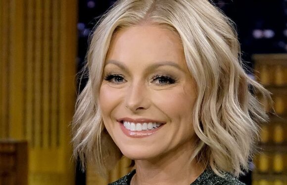 Kelly Ripa transforms into Harley Quinn for epic Halloween look