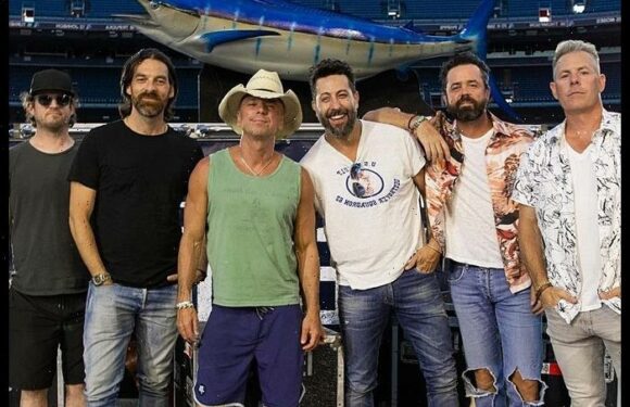 Kenny Chesney, Old Dominion Share Beer With Friends Video Featuring Tour Footage