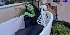 Kylie Jenner Debuted Her First Halloween Costume of the (Spooky) Season