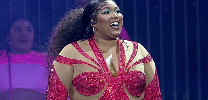 Lizzo Dances in Butt-Cutout Leggings and a Matching Pink Bra