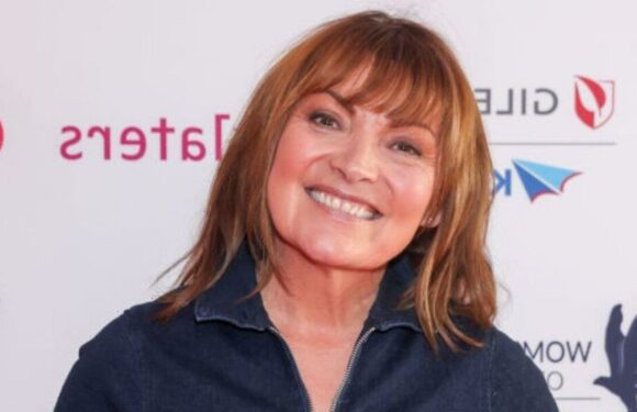 Lorraine Kelly boasts results of ‘dead easy’ weight loss at award show