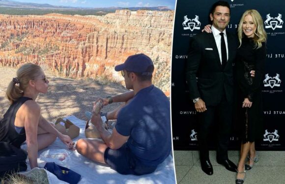 Mark Consuelos celebrates ‘sexy’ Kelly Ripa on her 52nd birthday