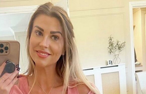 Mrs Hinch shares heart of home as kitchen is officially complete