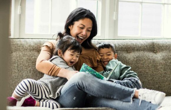 Mums should be given extra £8,000 if they want to stay at home and look after their kids | The Sun