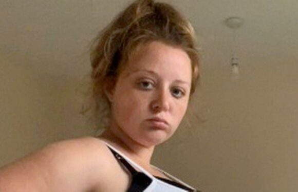 Pregnancy humbled the f*** out of mum who learned to ignore toxic body image