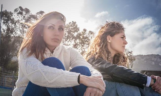 Psychologist reveals 9 signs your friendship is toxic