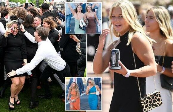 Racegoers flock to Flemington Racecourse for Derby Day