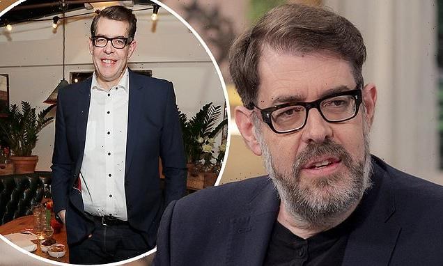 Richard Osman tells people to 'stop body shaming' about his height