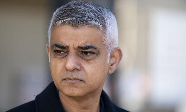 Sadiq Khan under fire for 14,000-mile flight to climate change summit