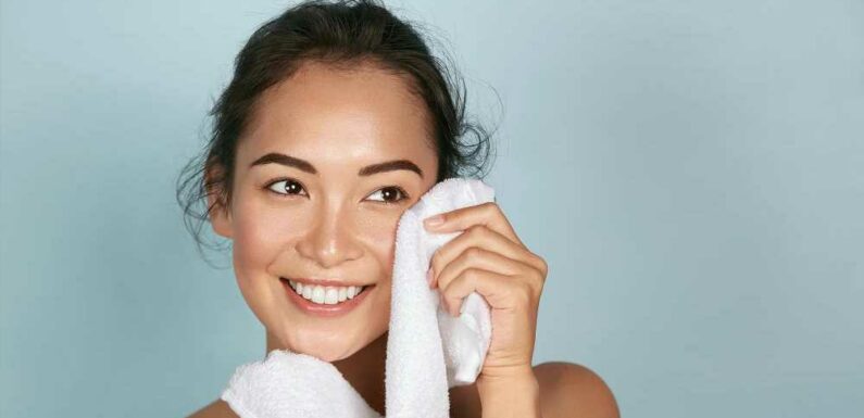 Sensitive Skin? Refine Your Routine With the ‘World’s Cleanest Face Towels’