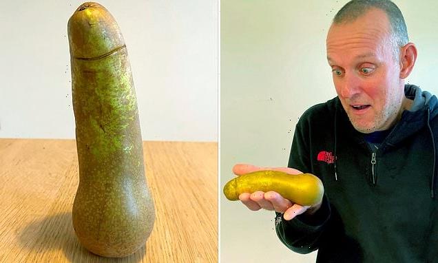 Shocked Aldi shopper finds VERY rude-looking fruit in his weekly shop