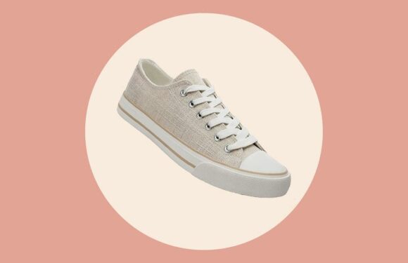 Shoppers Say They’ll ‘Never Go Back to Converse Again’ Thanks to These Top-Rated Lookalikes at Amazon That Are Under $20