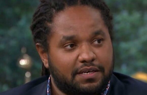 Strictly’s Hamza Yassin sparks concern as he tapes knees in rehearsals