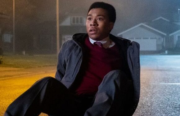 The Midnight Club Premiere Recap: Grade Mike Flanagan's Creepy Christopher Pike Adaptation