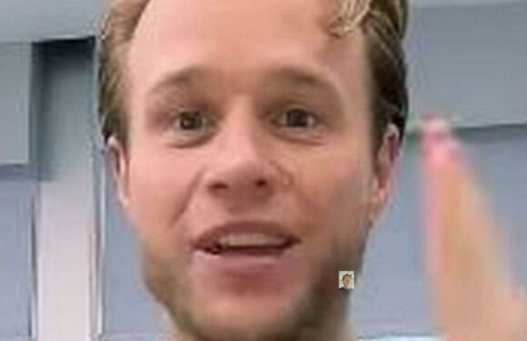 The Voices Olly Murs issues apology for his sign language blunder