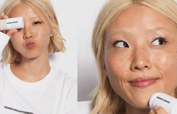 This Cleansing Stick Makes Washing Your Face Much Less of a Chore