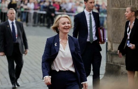 Truss 'blocks nanny state info campaign' winter' amid blackout fears