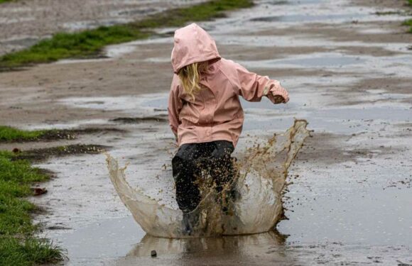 UK weather: Travel warning as heavy rain smashes Britain amid flooding fears as temperatures drop after 'Indian Summer' | The Sun