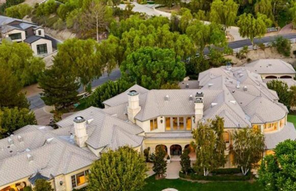 Vin Scully's L.A. Home Hits Market For $15 Million