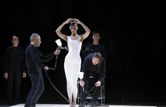 Why everyone is talking about this viral Bella Hadid fashion week moment