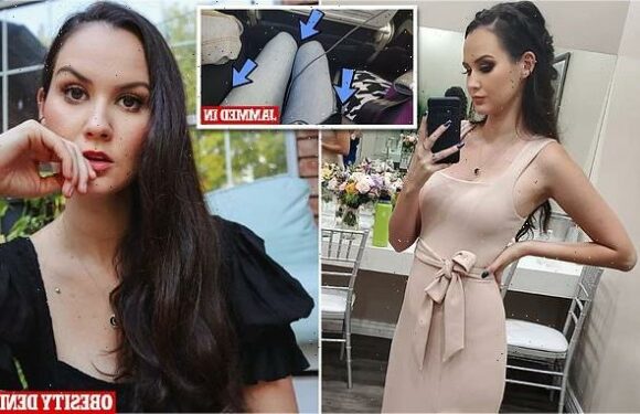 Woman jammed between overweight fliers says obesity is the issue