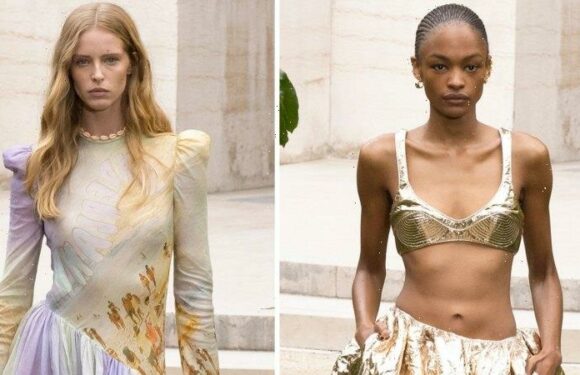 Zimmermann goes back to the Aussie beach on the Paris runway