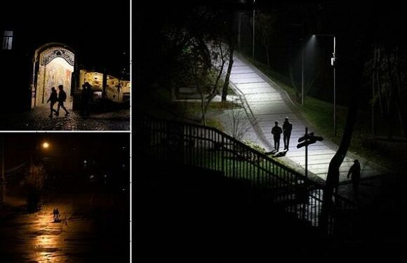 Blackout Kyiv: Images show Ukrainians walking in total darkness