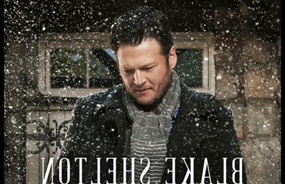 Blake Shelton To Release Super Deluxe Edition Of Cheers, Its Christmas