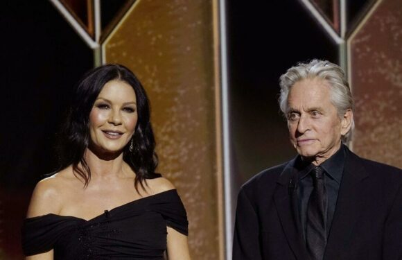 Catherine Zeta Jones celebrates Thanksgiving with Michael Douglas