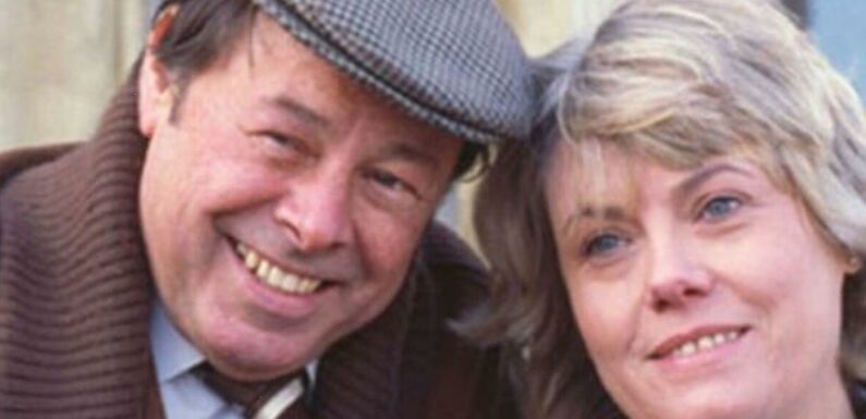 Eastenders Arthur Fowler Star Bill Treacher Dies Aged 92 I Know All News