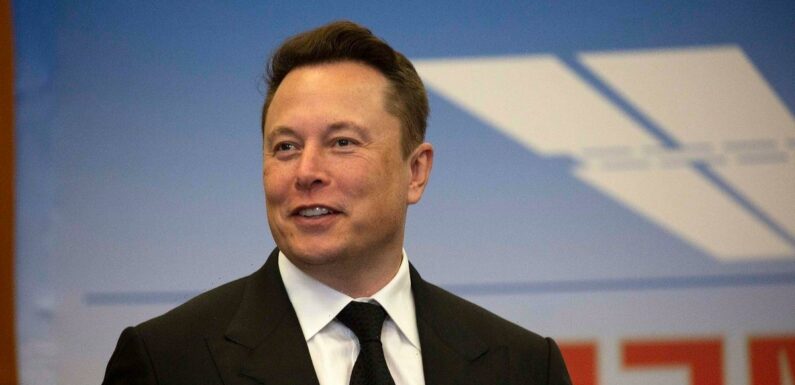 Elon Musk gets into spat with Hollywood A-lister who begs him ‘get off Twitter’