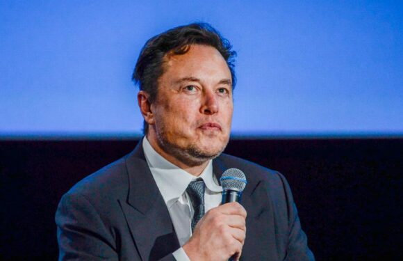 Elon Musk says Apple threatens to take Twitter off App Store but ‘won’t say why’