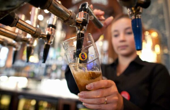 Fosters is making a major change to pints – and beer drinkers are all saying the same thing | The Sun