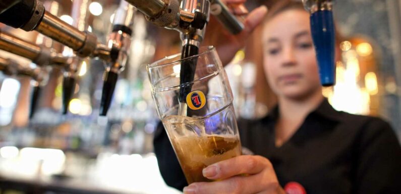 Fosters is making a major change to pints – and beer drinkers are all saying the same thing | The Sun