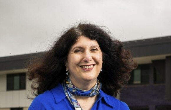 How a fast-growing school copes with a teacher shortage