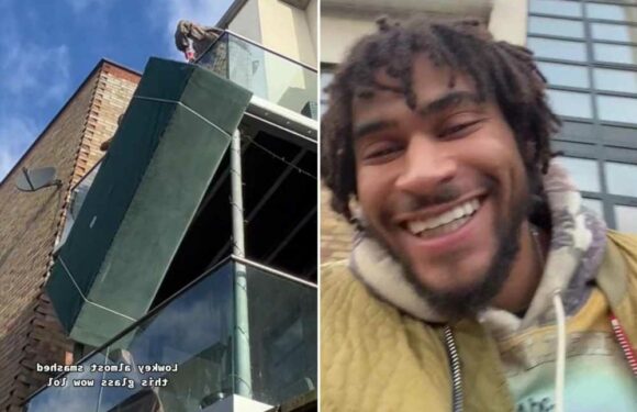 I bought a sofa but it wouldn't fit up the stairs to my apartment… so I had to get creative to get it in | The Sun