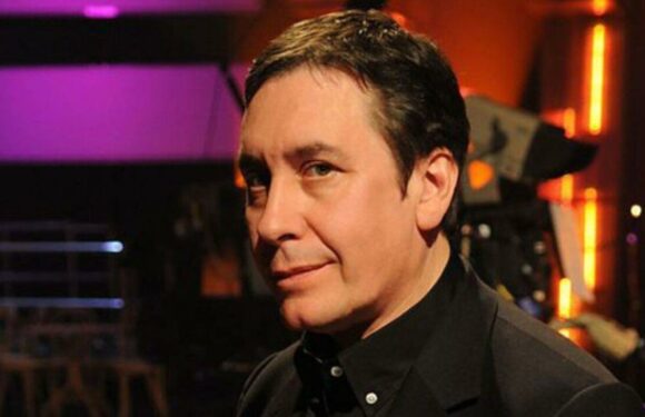 Jools Holland caught totally naked backstage by guest Courtney Love
