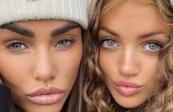 Katie Price shares pic of daughter Princess broken and bruised finger after accident