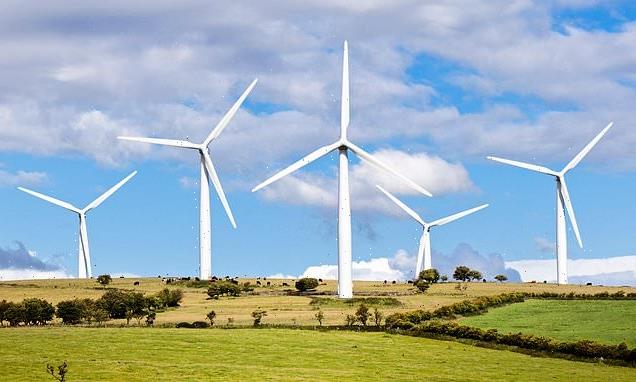 Labour backs Tory amendment to end ban on new onshore wind farms