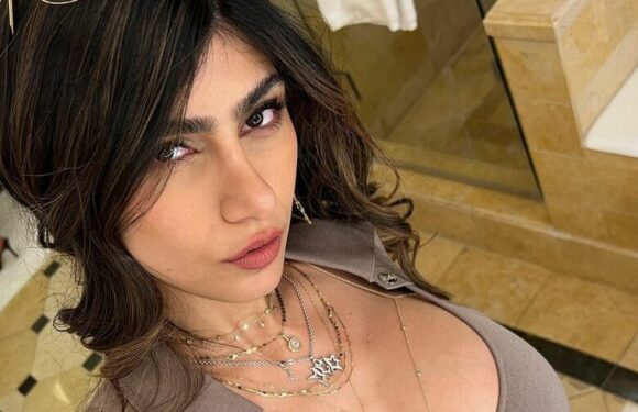 Mia Khalifa wore wellies on UK flight but changed as ‘London has best style’