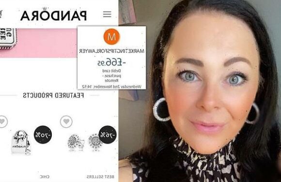 Mother warns of 'scam' after buying Christmas presents on website