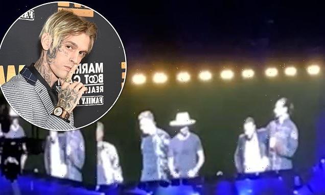 Nick Carter breaks down in tears on stage after brother Aaron's death