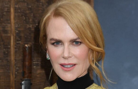 Nicole Kidman Receives Standing Ovation at Broadway’s ‘The Music Man’ After Bidding $100,000 for Hugh Jackman’s Signed Hat