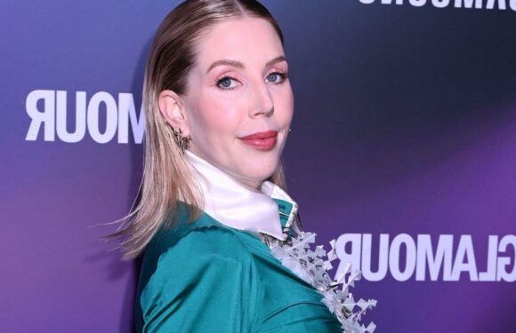 Pregnant Katherine Ryan shows off baby bump in striking green dress on red carpet