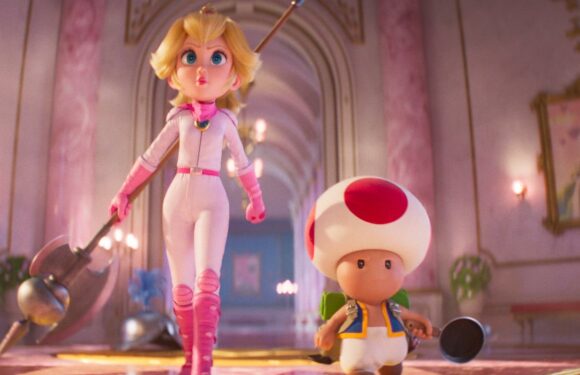 Princess Peach & Toad Get Ready to Fight in Super Mario Bros Trailer  Watch Now!