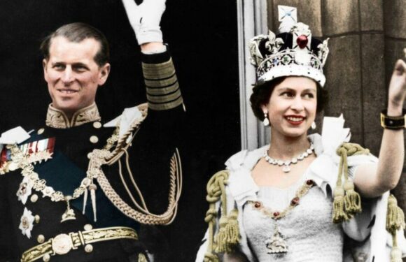 Queen Elizabeth’s coronation dress had hidden detail