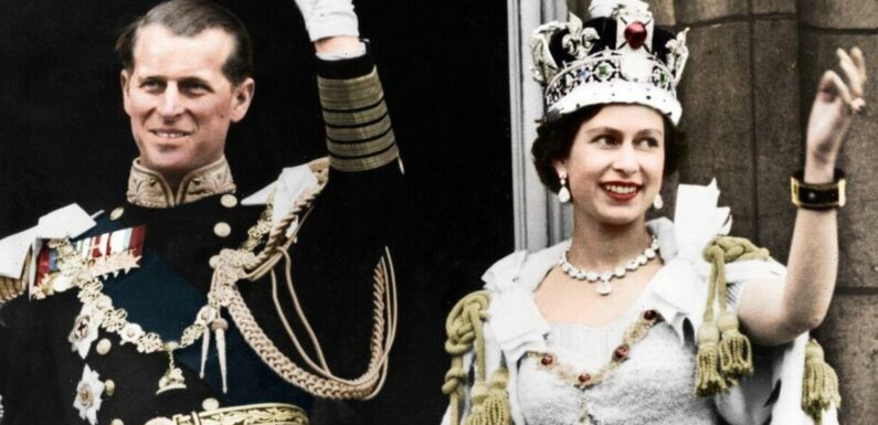 Queen Elizabeth’s coronation dress had hidden detail